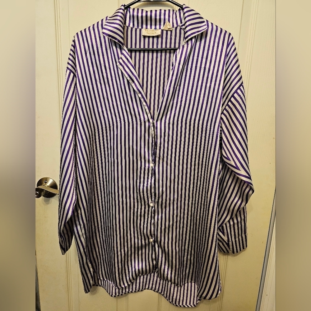 Vintage Victoria’s Secret Gold Label Satin Boyfriend Stripe Sleep Shirt Sz PS